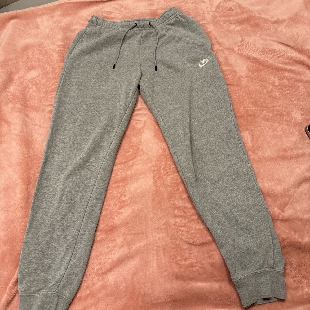 Nike Heather Gray Sweatpants
